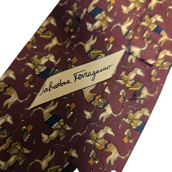 Salvatore Ferragamo Dark Red Neck Tie Hunting Greyhound Dog. 100 Silk - Picture 4 of 6